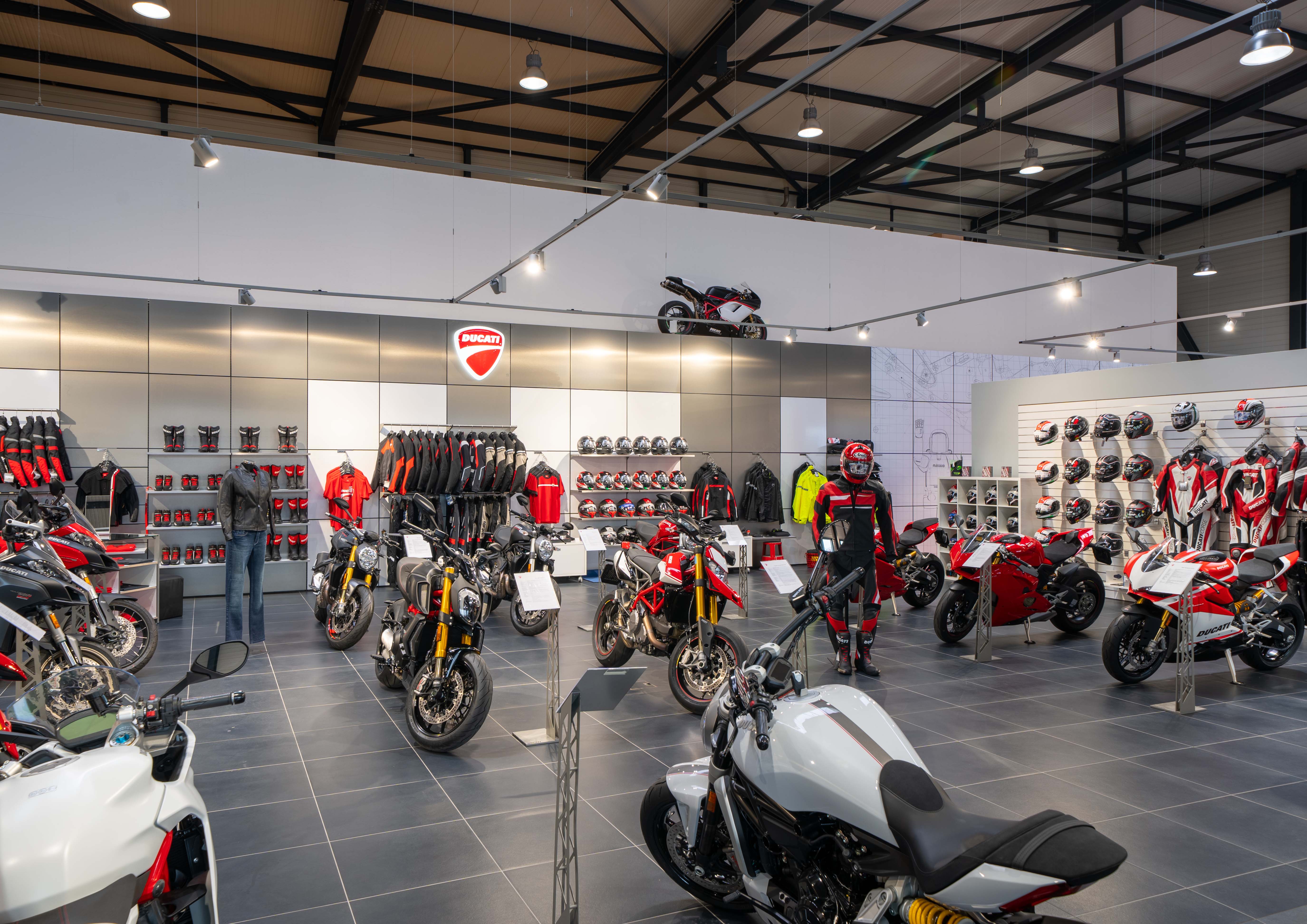 Desmoto AG Ducati Showroom 2 HP